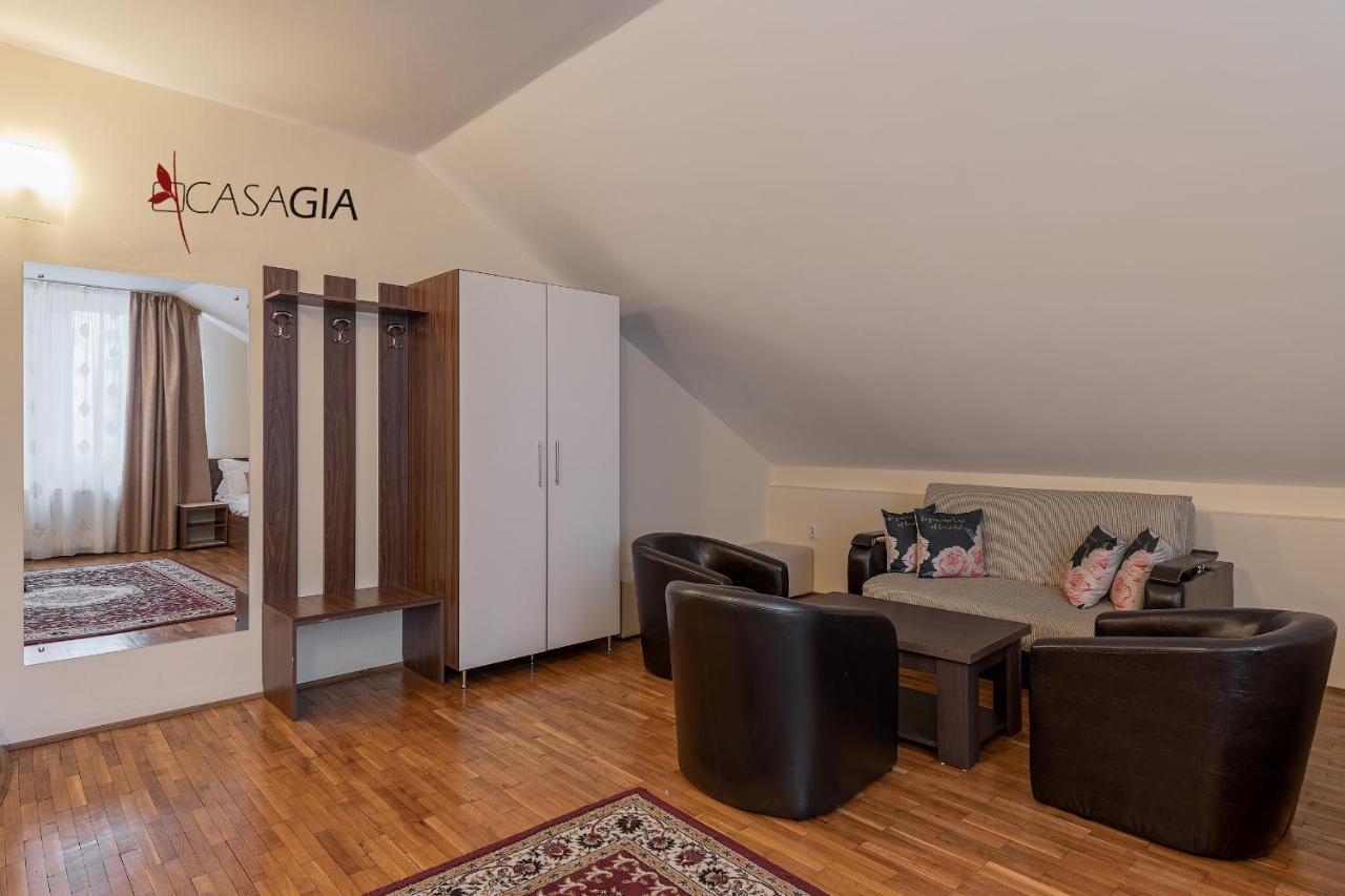 Pension Casa Gia Kaloşvar Dış mekan fotoğraf